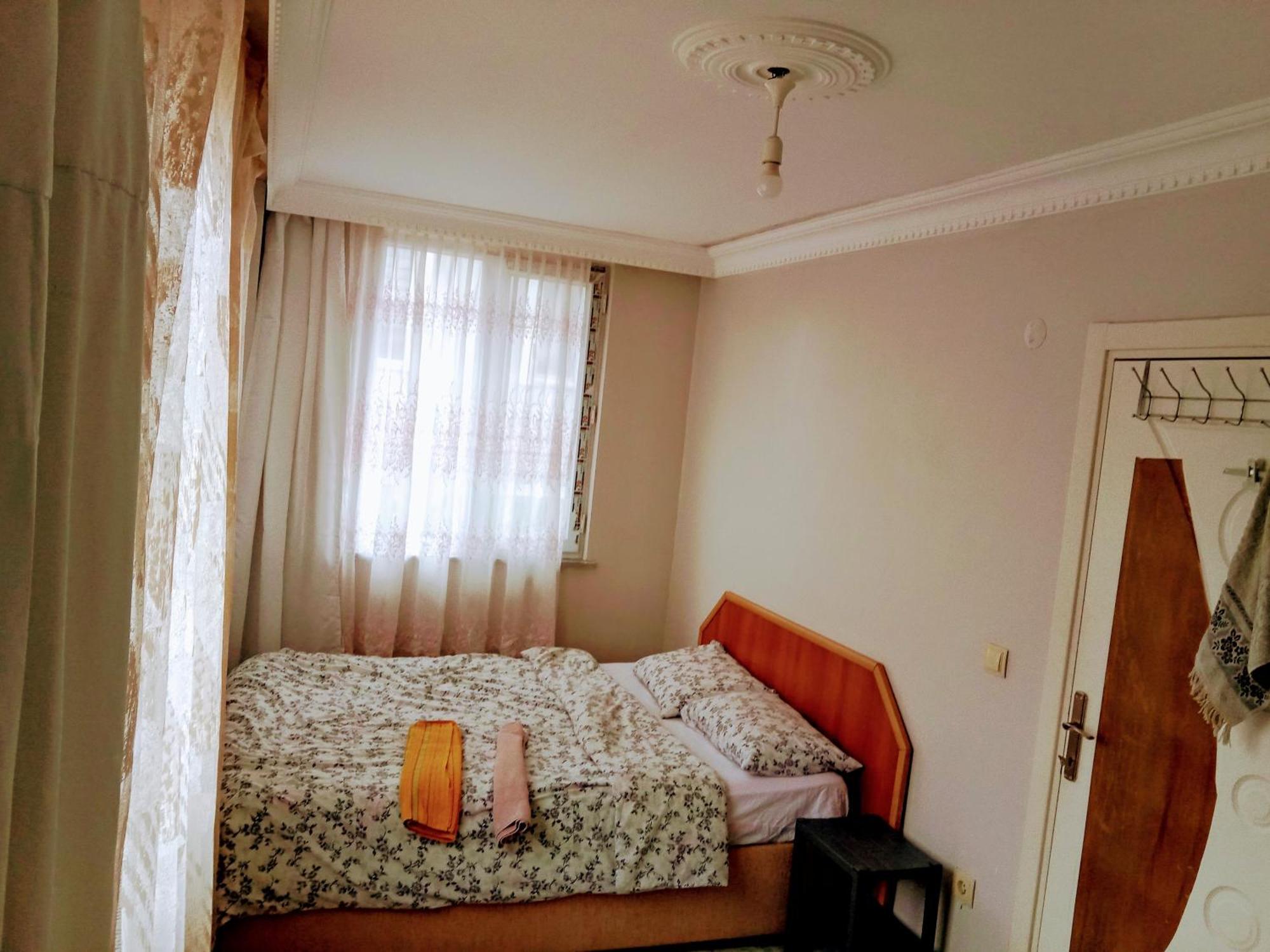 Ahmet Teacher Hotel, 5 Minutes From The Airport Arnavutkoy Exterior photo