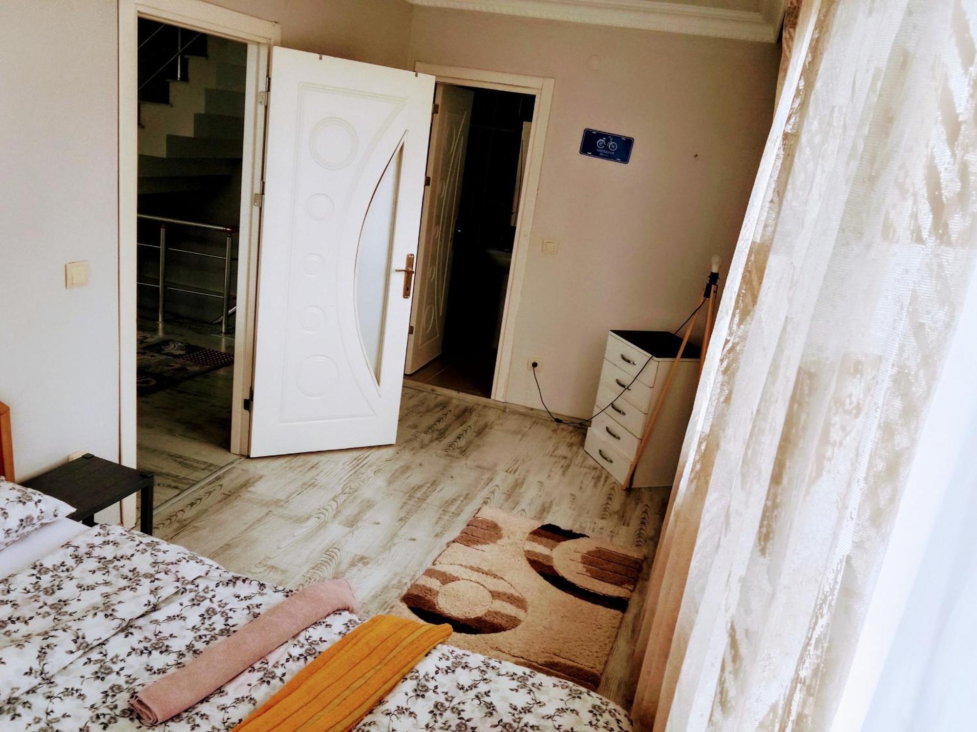 Ahmet Teacher Hotel, 5 Minutes From The Airport Arnavutkoy Exterior photo